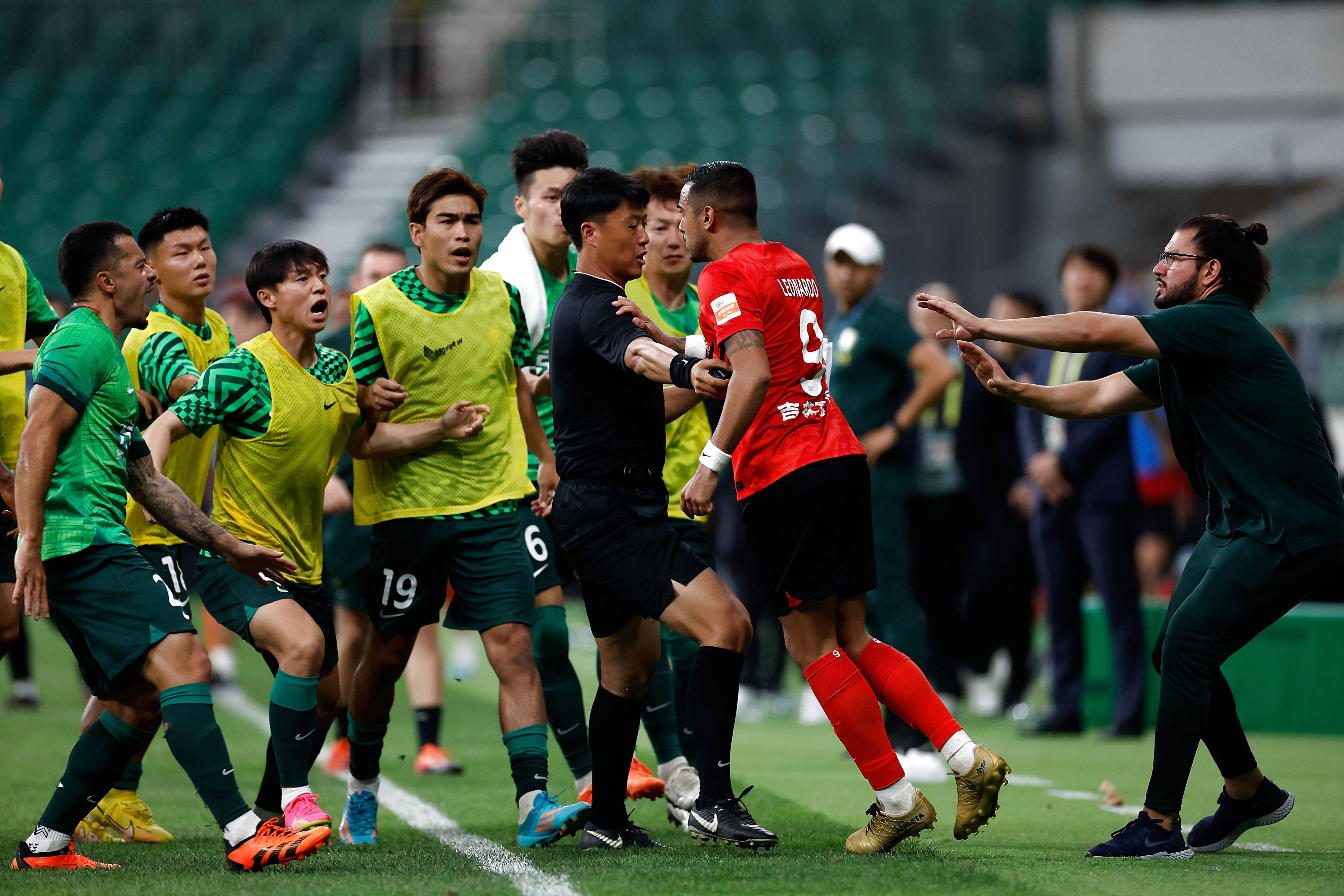 尤文半场1-0领先热那亚。